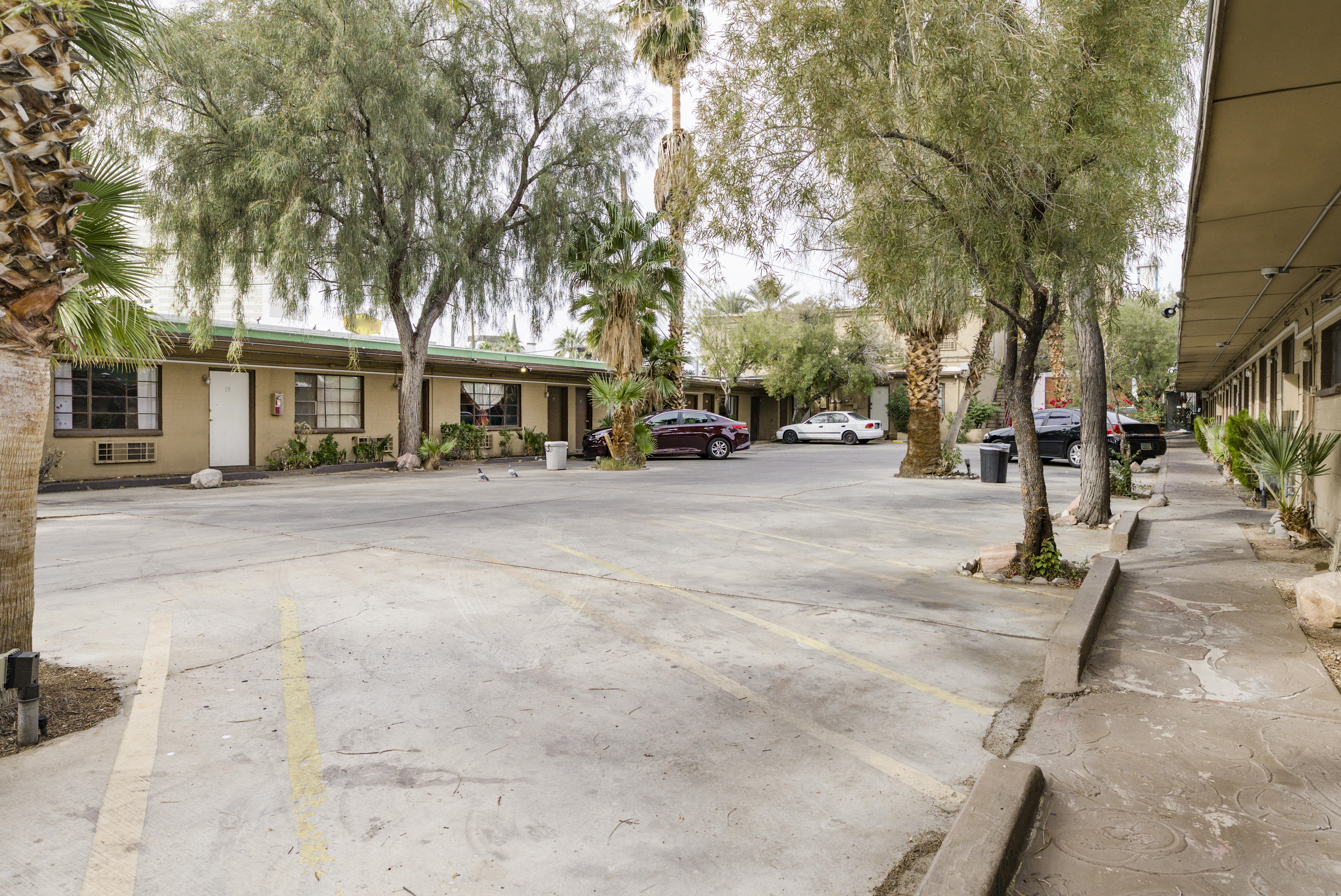 Oyo Oasis I-15 Hotel 2*